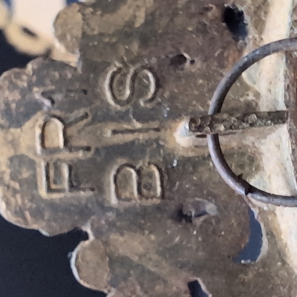 VGT,Set of 2 Oval Metal Ornate Frames with Victorian Art. - Picture 9 of 12